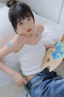 厨房玩弄朋友娇妻呻吟交换电影